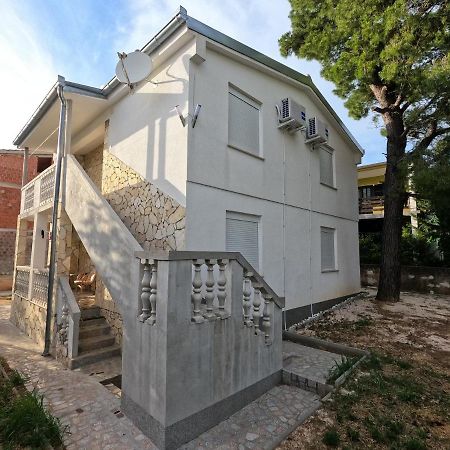 Apartments Lana - 30 M From The Sea Seline Exterior photo