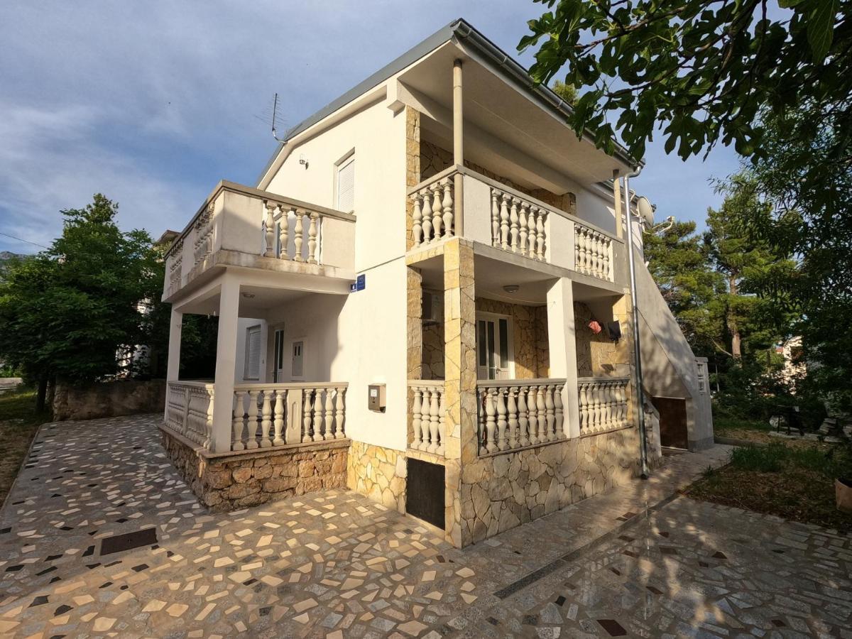 Apartments Lana - 30 M From The Sea Seline Exterior photo