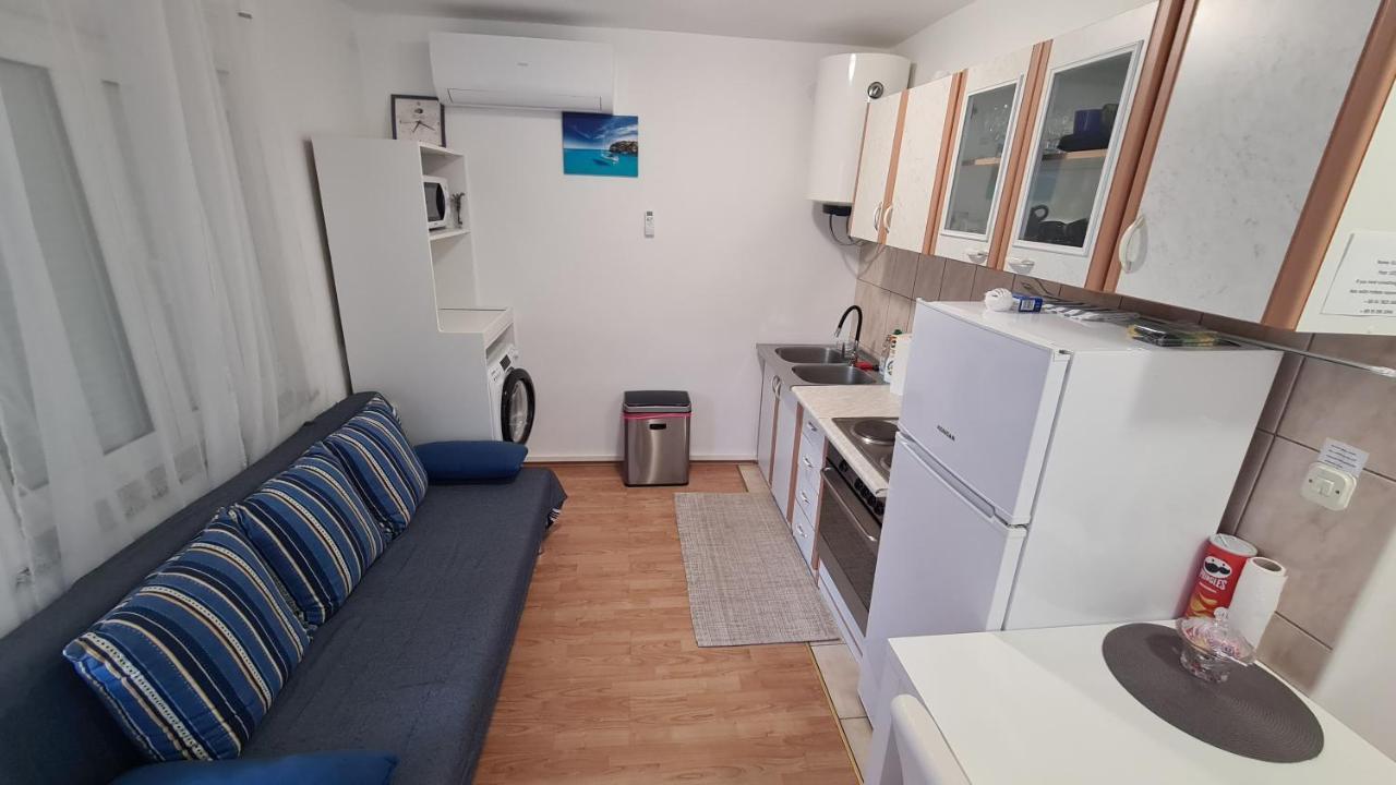 Apartments Lana - 30 M From The Sea Seline Exterior photo