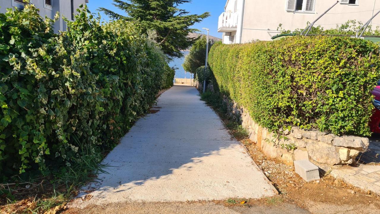 Apartments Lana - 30 M From The Sea Seline Exterior photo
